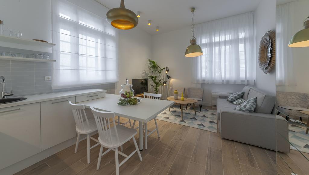 Ah Design Luxury Apartment *