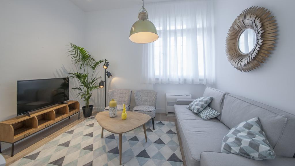 Ah Design Luxury Apartment *