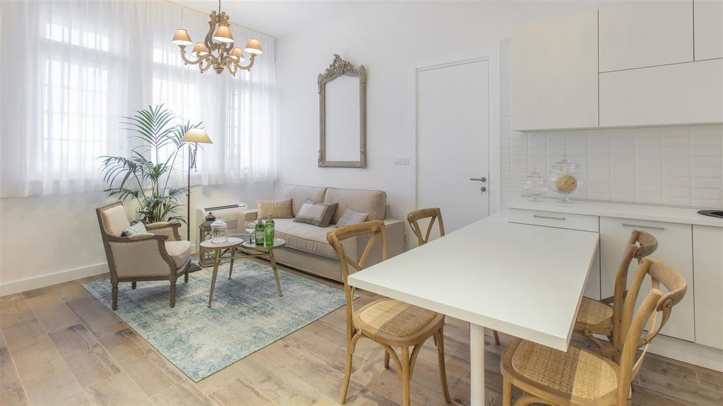 Ah Design Luxury Apartment
